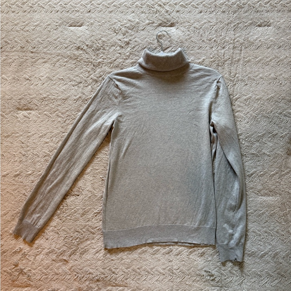 Banana Republic Gray Turtleneck Sweater